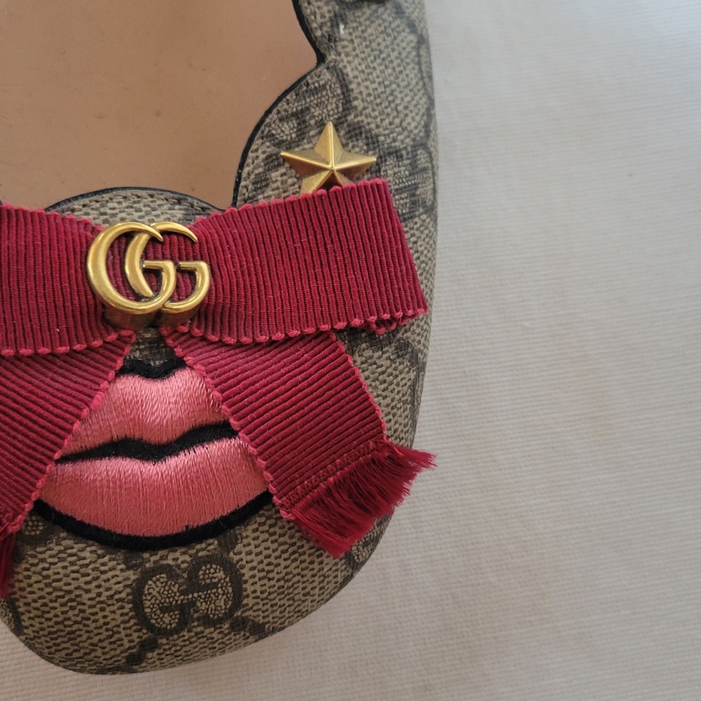 Gucci flats Red Bow and lips.